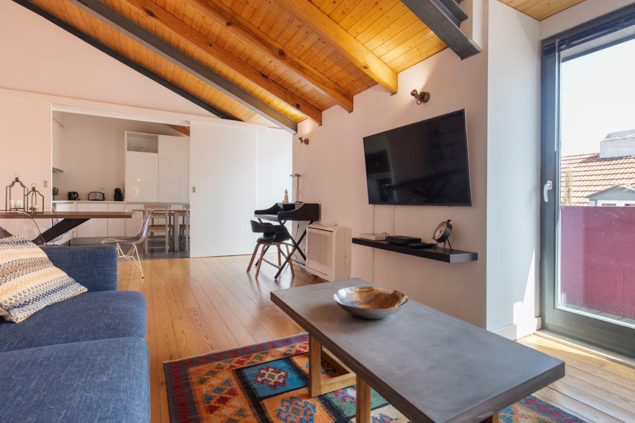 Bairro Alto Stunning Flat With Balcony By Lovelystay Лісабон Екстер'єр фото